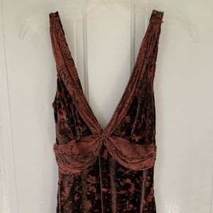 Ellie Tahari Silk Velvet Burnout V-Neck Draped Sleeveless Top - S